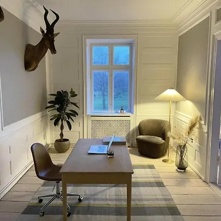 Apartment Luxury 'kings Garden View' 260m2 Prime Located Flat *