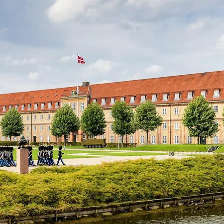 Apartment Luxury 'kings Garden View' 260m2 Prime Located Flat Copenhagen
