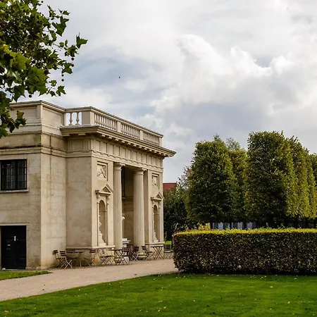 Luxury 260 Sqm With 4br Overlooking Kings Garden Apartamento