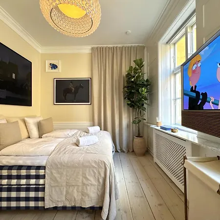 Luxury 260 Sqm With 4br Overlooking Kings Garden 아파트 코펜하겐