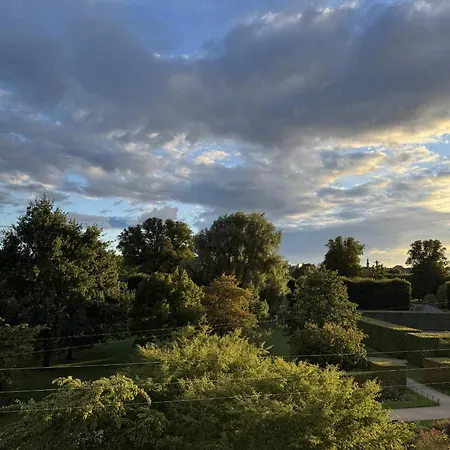 아파트 Luxury 260 Sqm With 4br Overlooking Kings Garden 코펜하겐