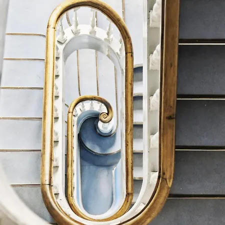 Appartamento Luxury 260 Sqm With 4br Overlooking Kings Garden *