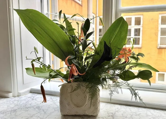 Apartment Luxury 260 Sqm With 4br Overlooking Kings Garden Kopenhagen