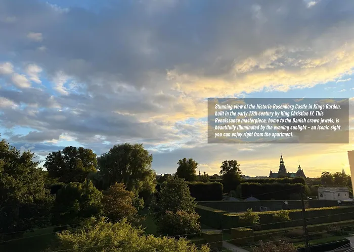 Apartment Luxury 260 Sqm With 4br Overlooking Kings Garden