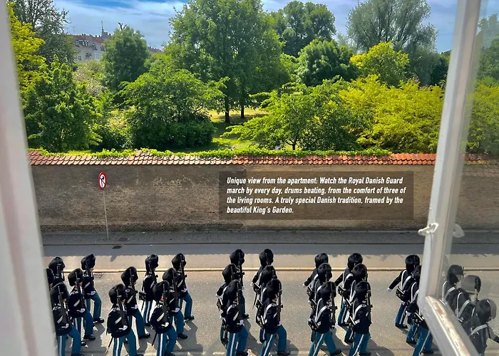 Luxury 260 Sqm With 4br Overlooking Kings Garden * Kopenhagen