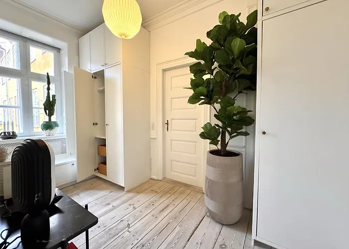 Luxury 260 Sqm With 4br Overlooking Kings Garden * Kopenhagen