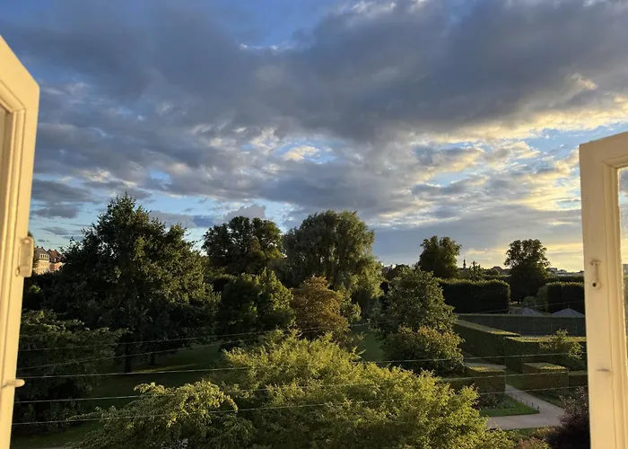 Apartment Luxury 260 Sqm With 4br Overlooking Kings Garden Kopenhagen