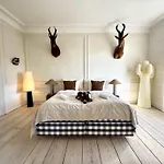 Luxury 260 Sqm With 4br Overlooking Kings Garden Koppenhága