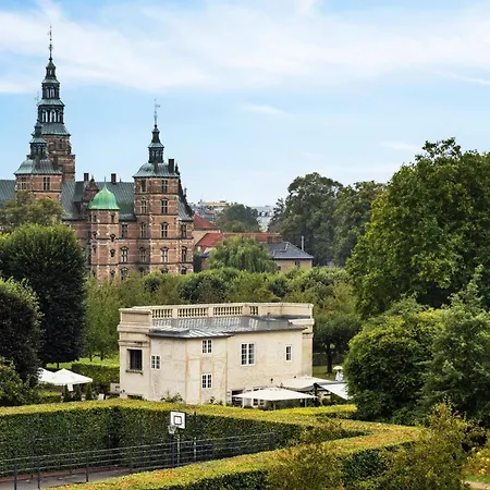 Luxury 260 Sqm With 4br Overlooking Kings Garden * Kopenhaga
