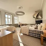 Apartman Luxury 260 Sqm With 4br Overlooking Kings Garden Koppenhága
